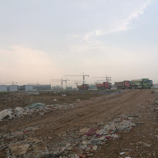 �Ϸ�XXX���޹�˾���е�λ�ںϷ��Н�ˮ·���ϡ����\·�Ԗ|һ�ڳ��(zh��n)סլ�õ؇�������ʹ�Ù�(qu��n)��Ѻ�r���u��