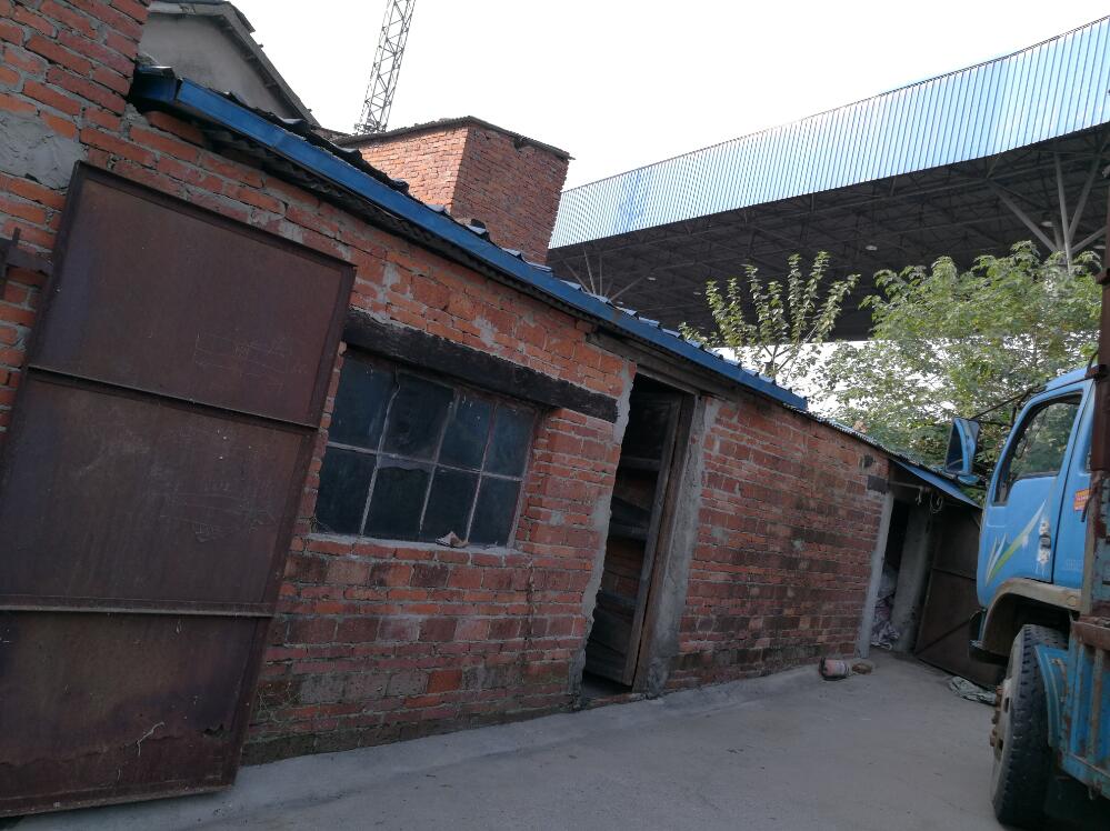 ������***��˾���е�λ�ڰ����Ж|վ�|؛����(n��i)������������Cе�O(sh��)�估܇�v�Ј��rֵ�u��